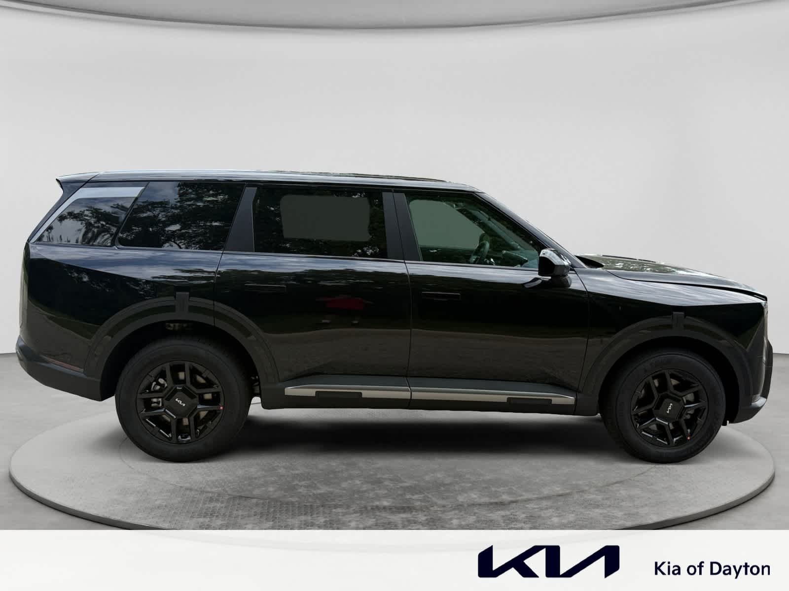 New 2027 Ebony Black Kia LX image 4