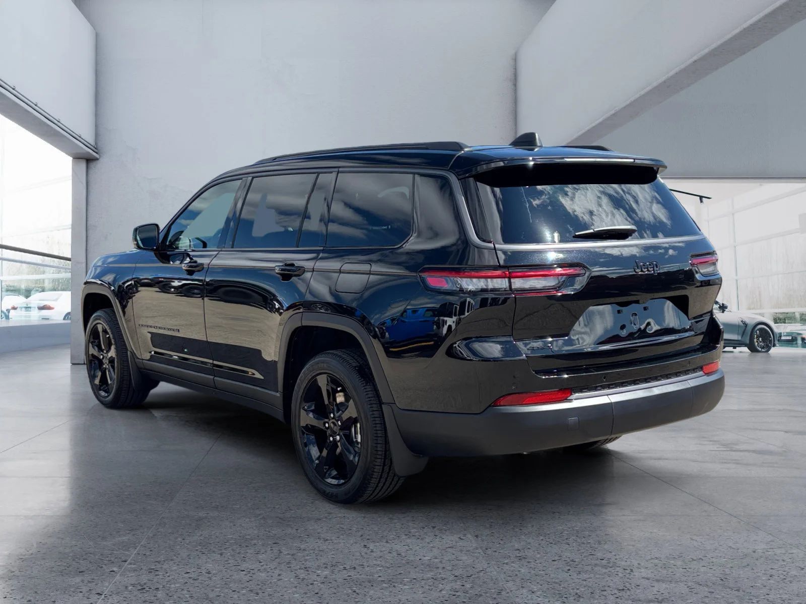 New 2026 Diamond Black Crystal Pearl Jeep Altitude image 3
