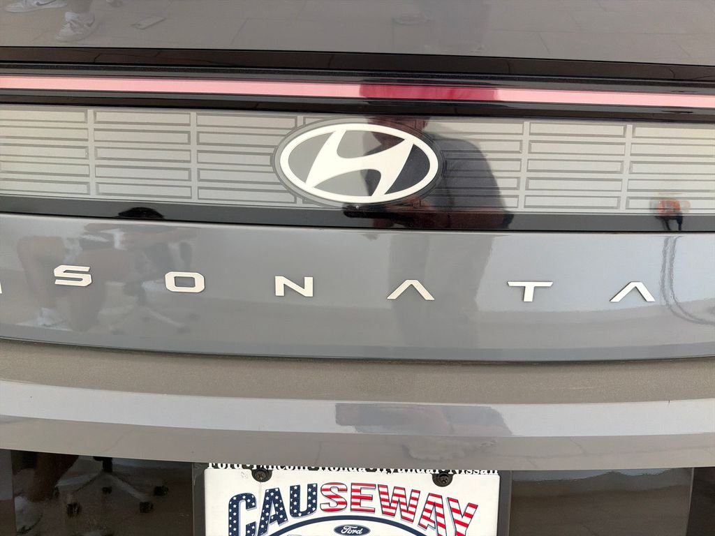 Used 2025 Blue Hyundai SEL image 33