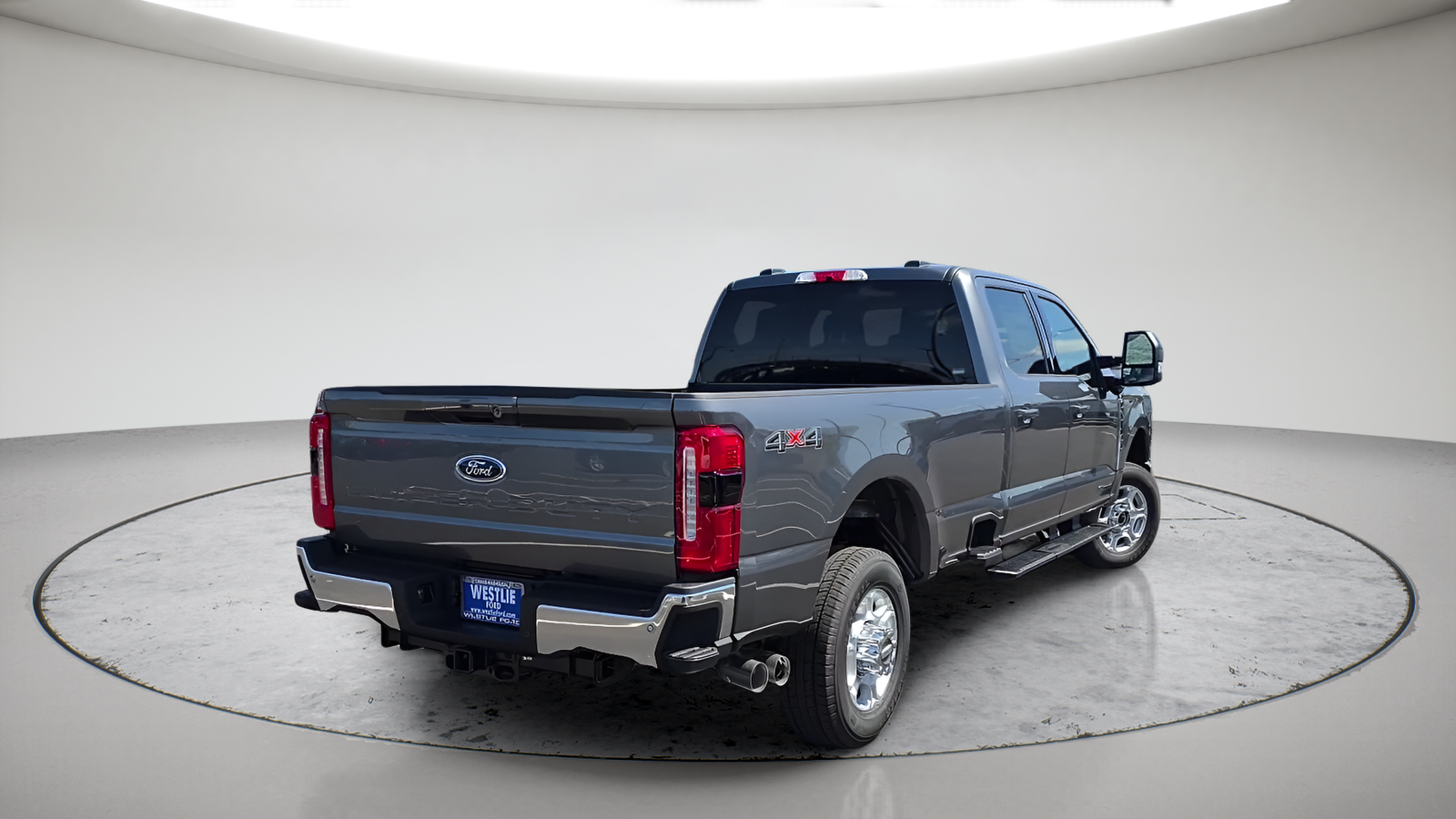 New 2026 Carbonized Gray Metallic Ford F-350® XLT image 7