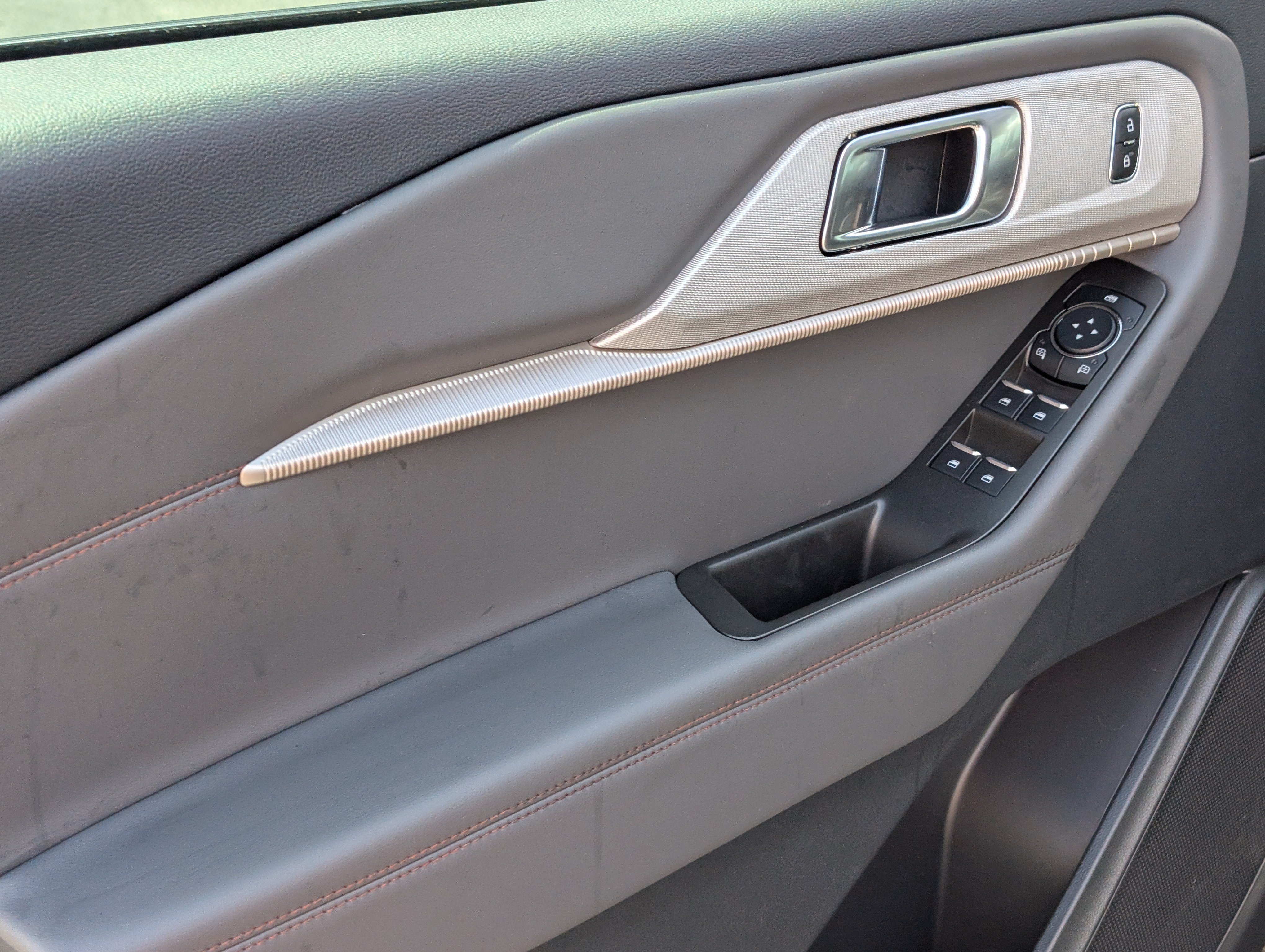 New 2026 Agate Black Metallic FORD Active image 16