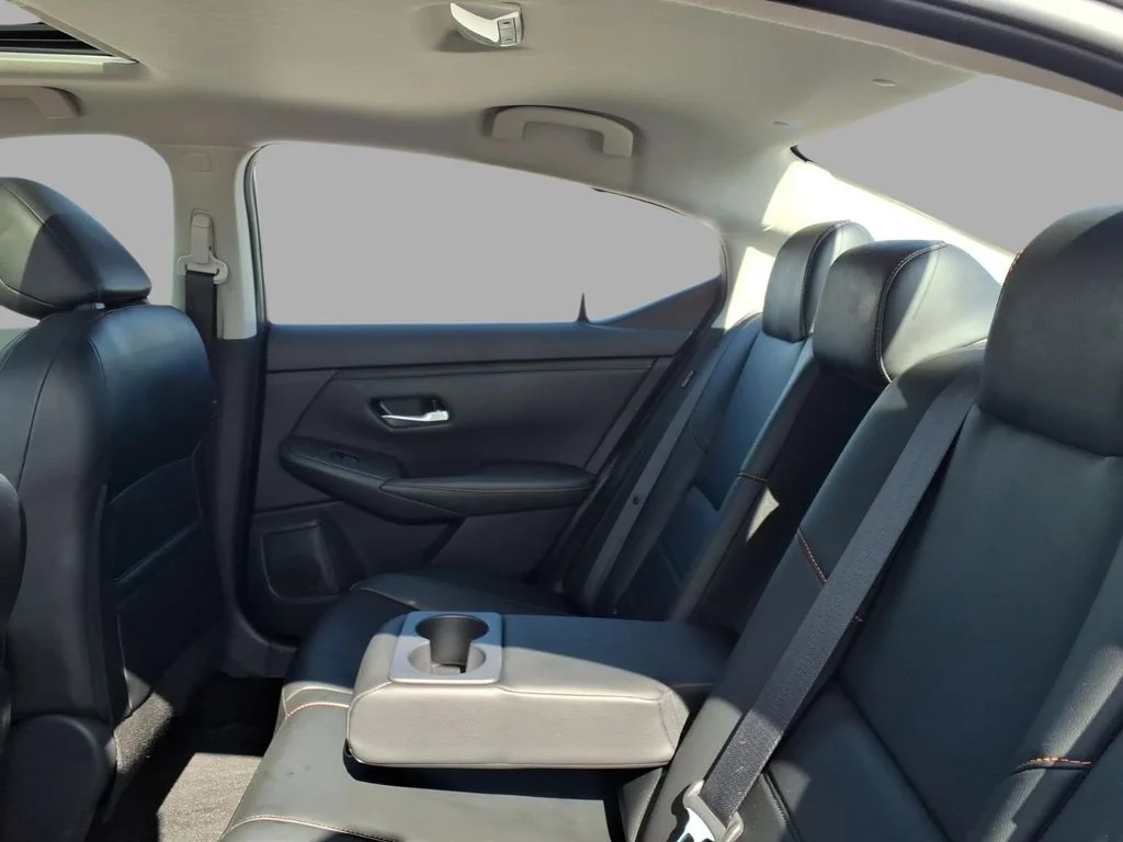 2021 Nissan Sentra SR - Photo 7