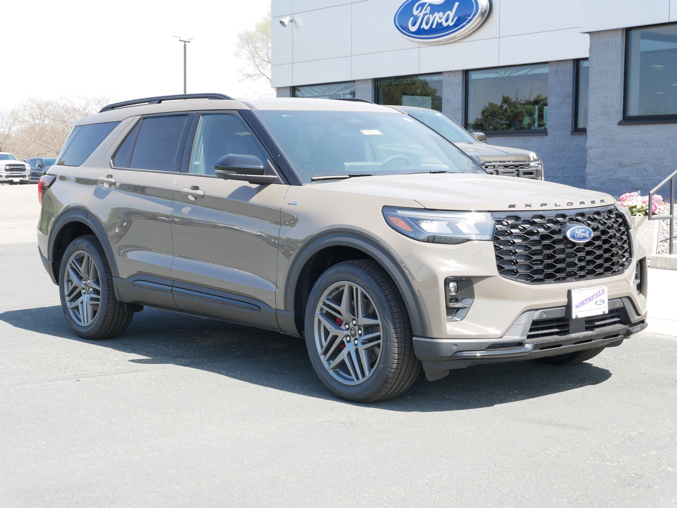 View vehicle photo 2