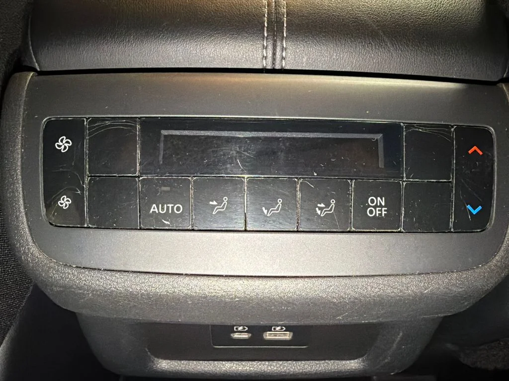 Used 2025 Glacier White Nissan SV image 39