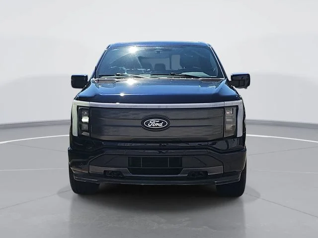 Used 2025 Blue Ford Lariat image 8