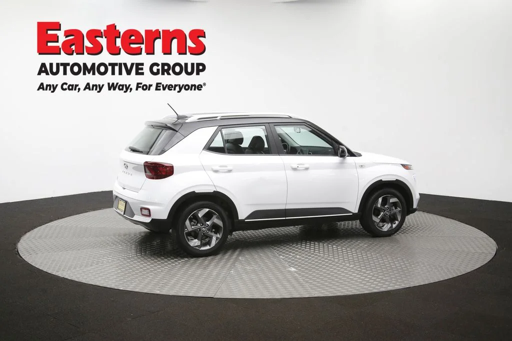 Used 2025 White Hyundai Limited image 42