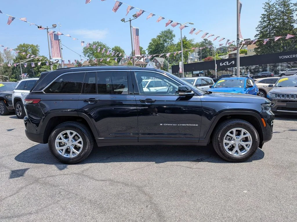 Used 2023 Black Jeep Limited image 5