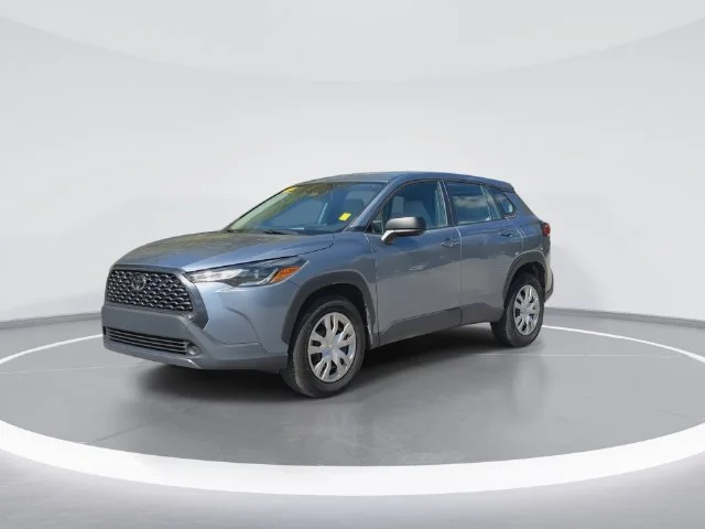 Used 2024  Toyota L image 4