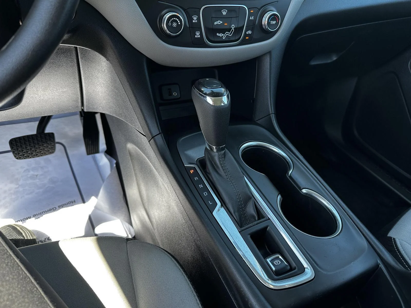 Used 2018 Sandy Ridge Metallic Chevrolet LS image 17