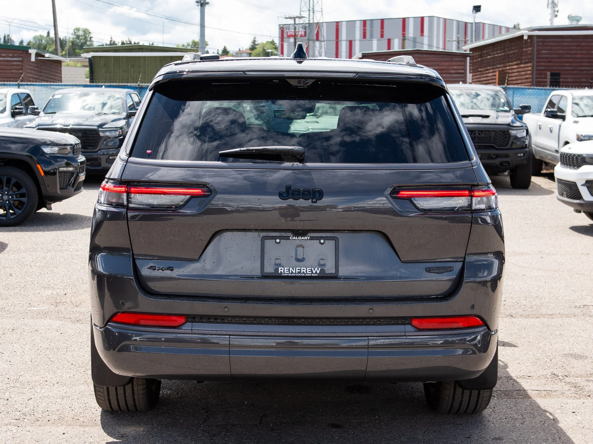 New 2026 Grey Jeep Summit* image 5