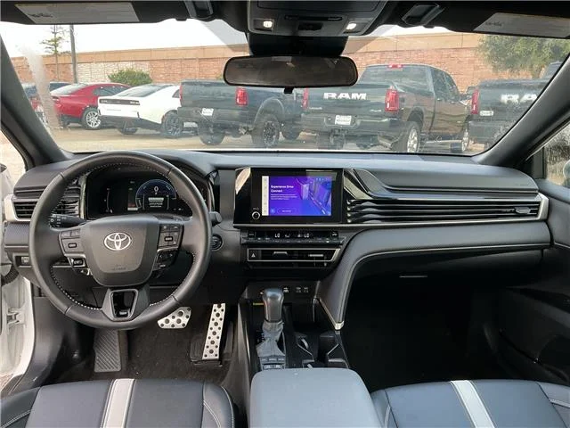 Used 2025 Wind Chill Pearl Toyota XSE image 9