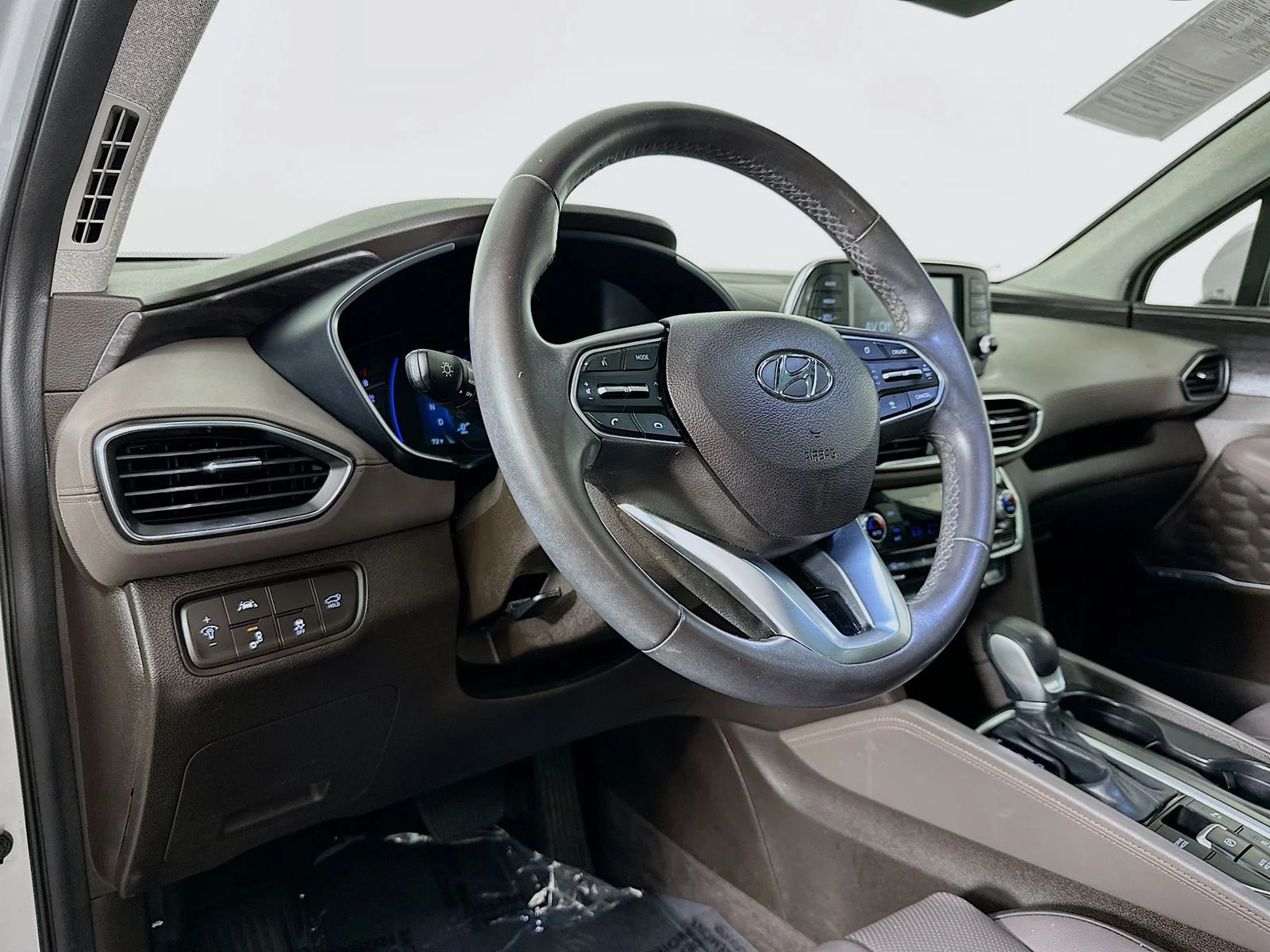 Used 2019 Symphony Silver Hyundai Limited image 9