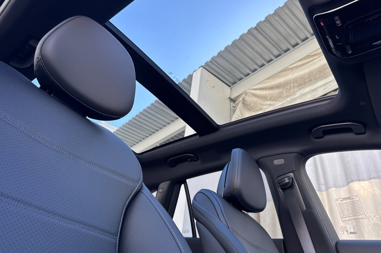 New 2027 Graphite Grey Metallic Mercedes-Benz GLC 300 image 34
