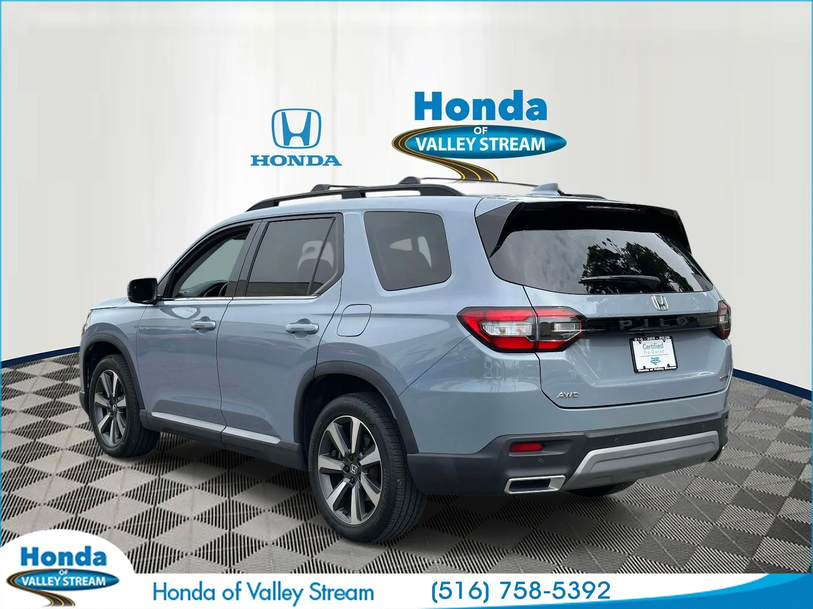 Certified Used 2023 Sonic Gray Pearl Honda Touring image 6