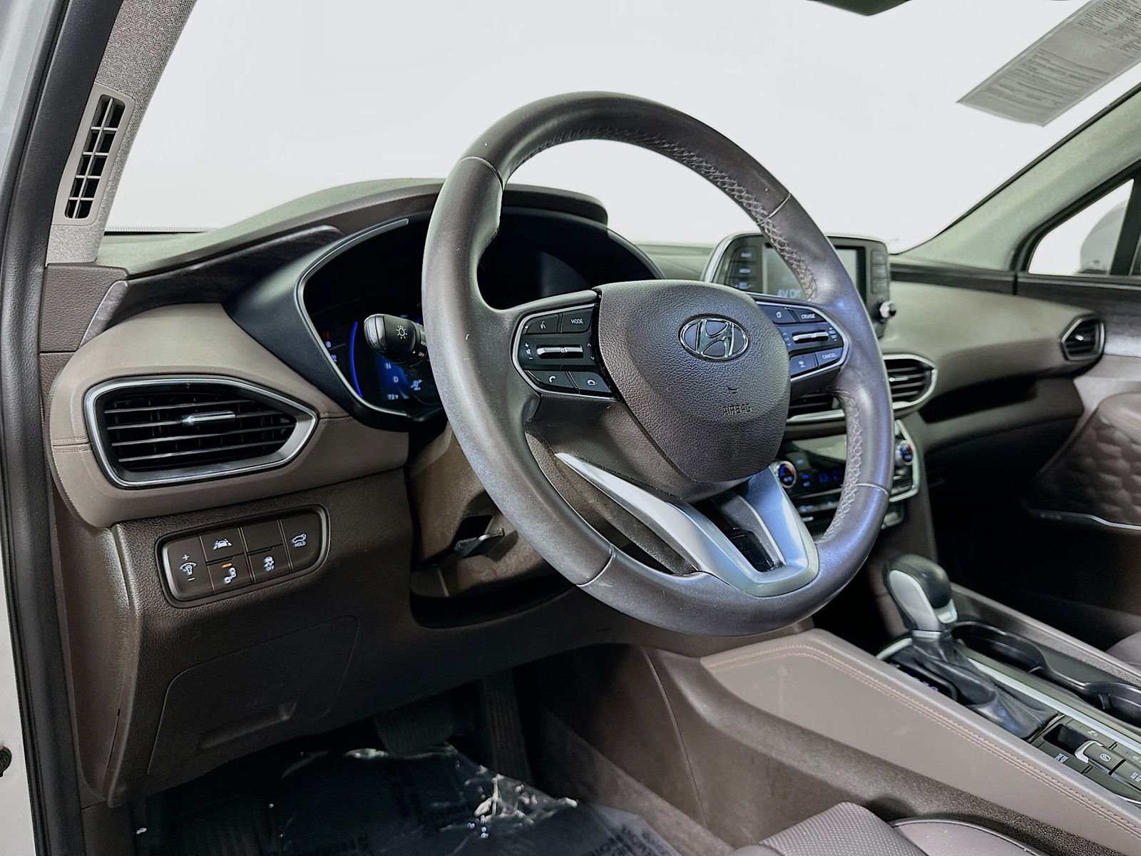 Used 2019 Symphony Silver Hyundai Limited image 9