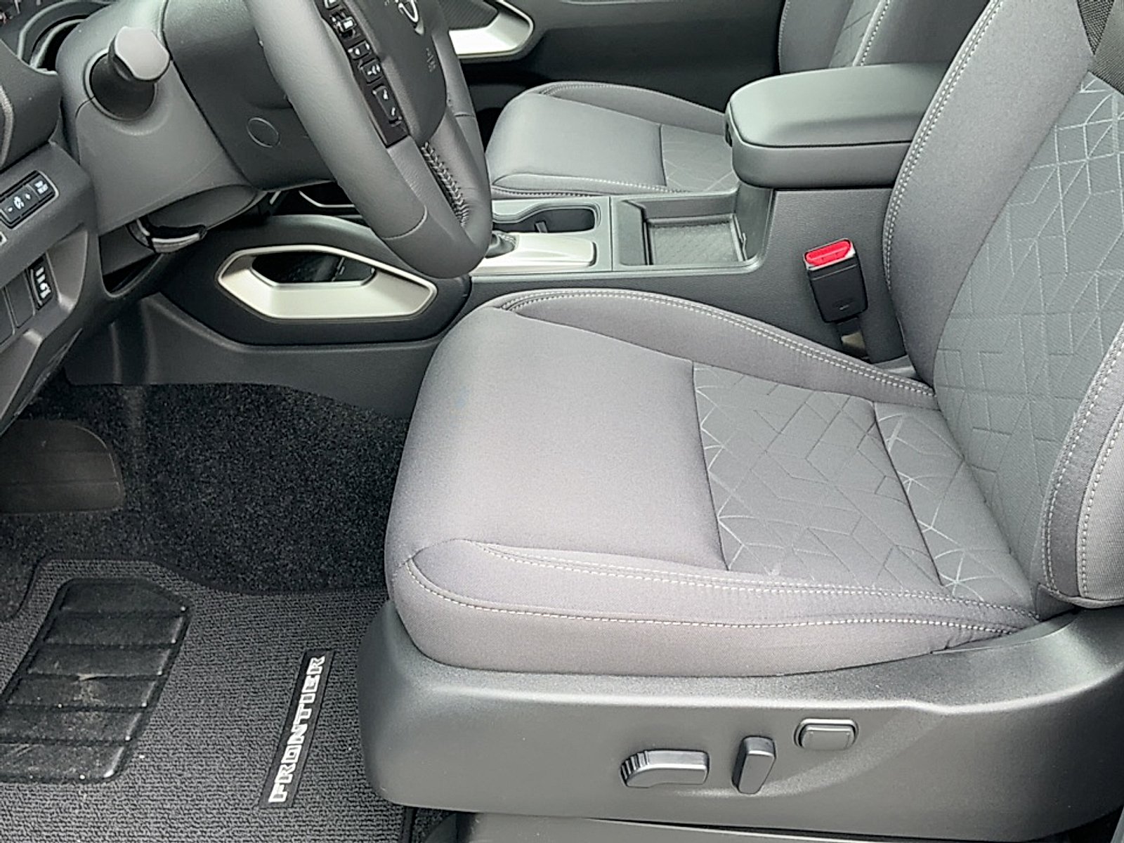 New 2026 Glacier White Nissan Crew Cab SV 4x2 image 13