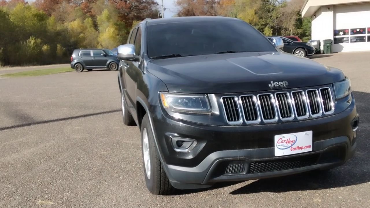 2016 Jeep Grand Cherokee Limited photo 2