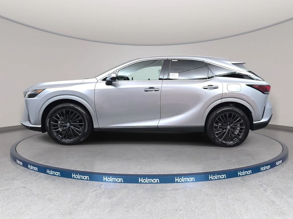 New 2026 Iridium Lexus PREMIUM image 8