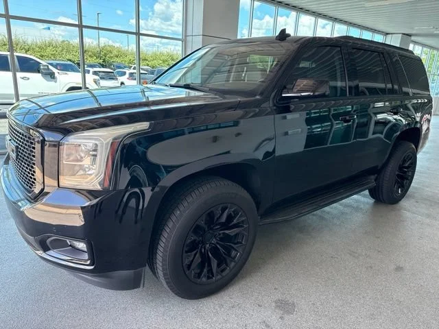Used 2018 ONYX BLACK GMC SLT image 1