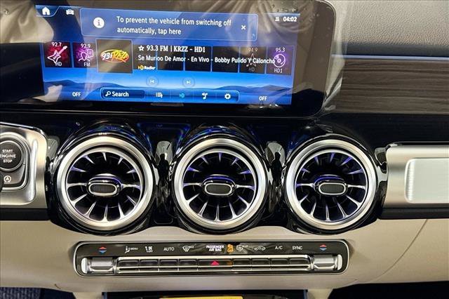 New 2026 Polar White Mercedes-Benz GLB 250 image 44