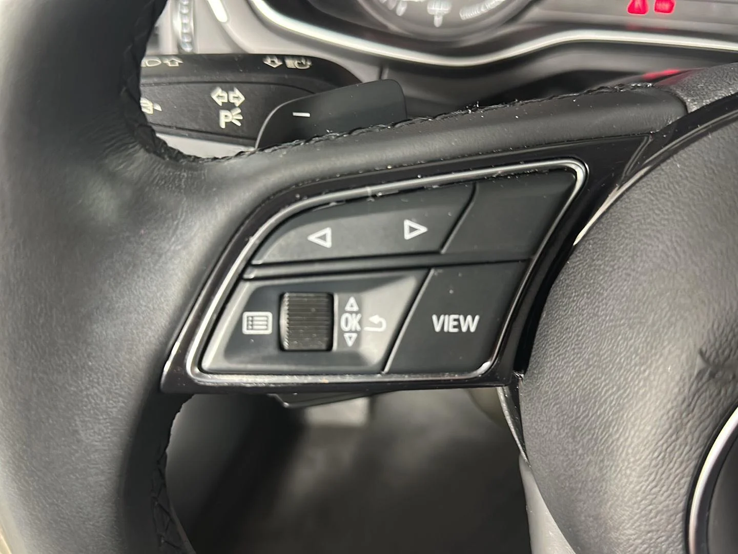 Used 2021 Manhattan Gray Metallic Audi Premium image 24