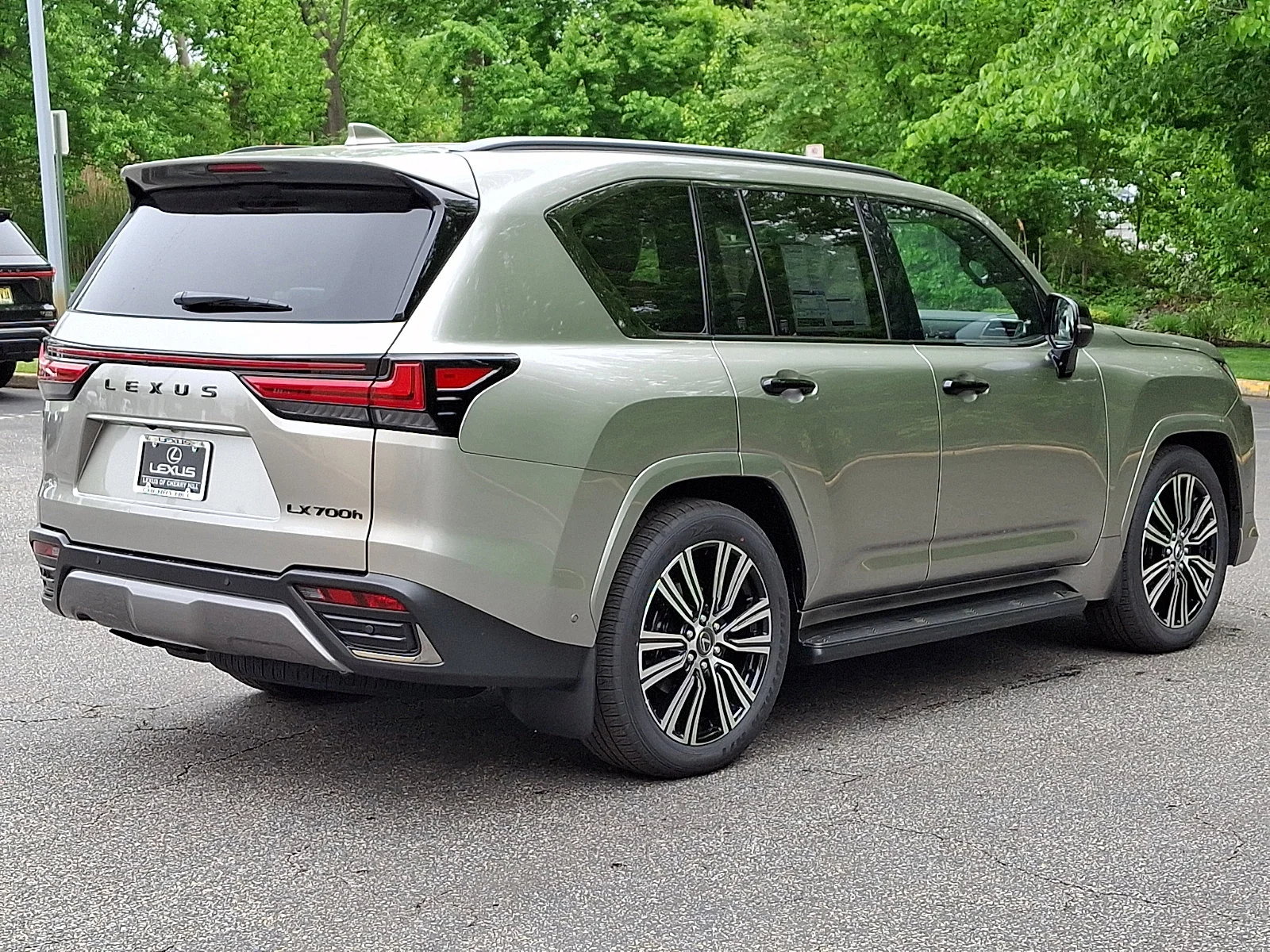 2026 Lexus LX 700h Luxury - Photo 4