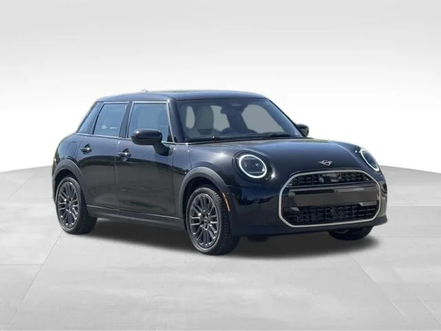 2026 MINI Hardtop's photo