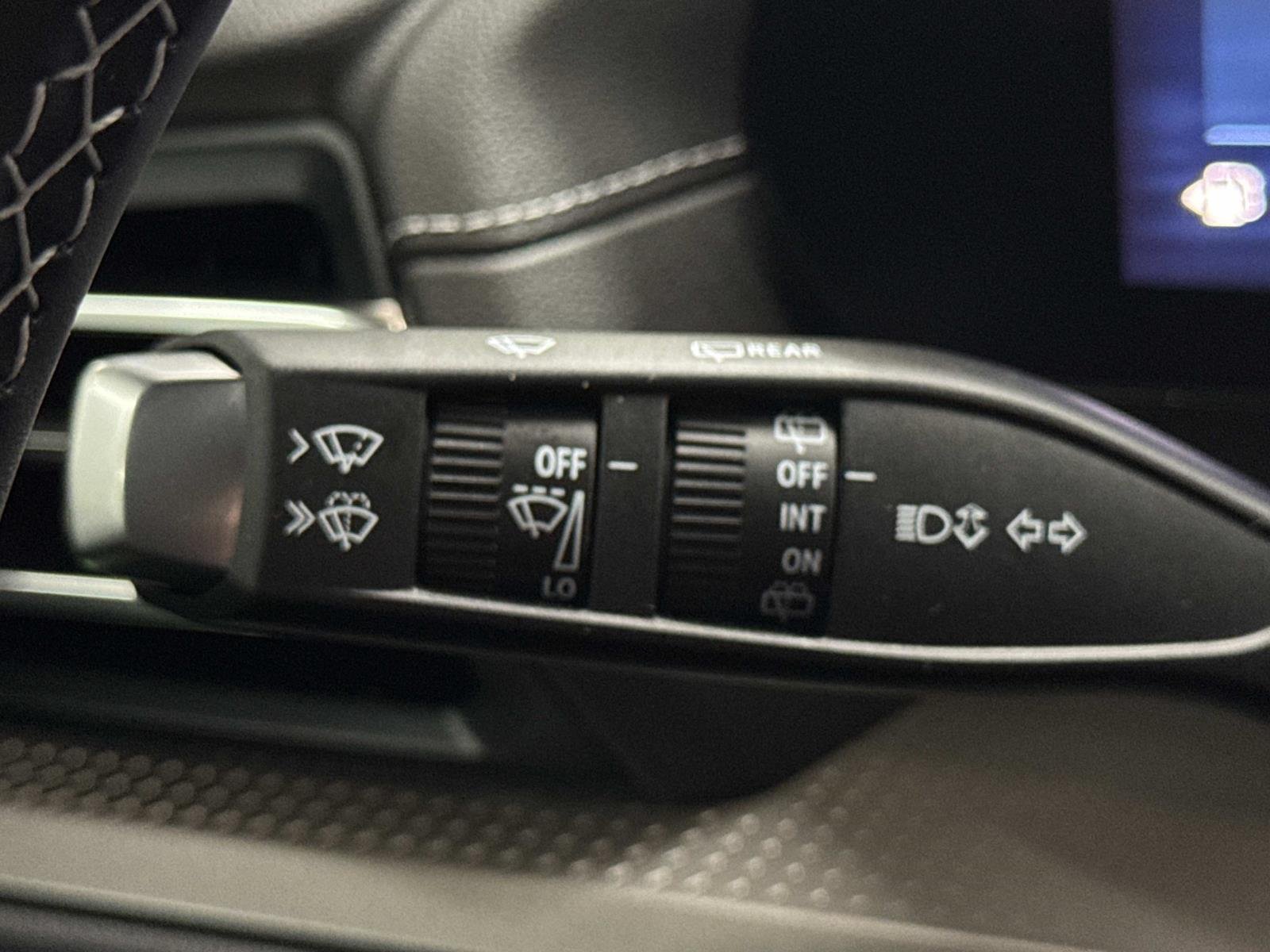 2027 Chevrolet Traverse LT - Photo 25