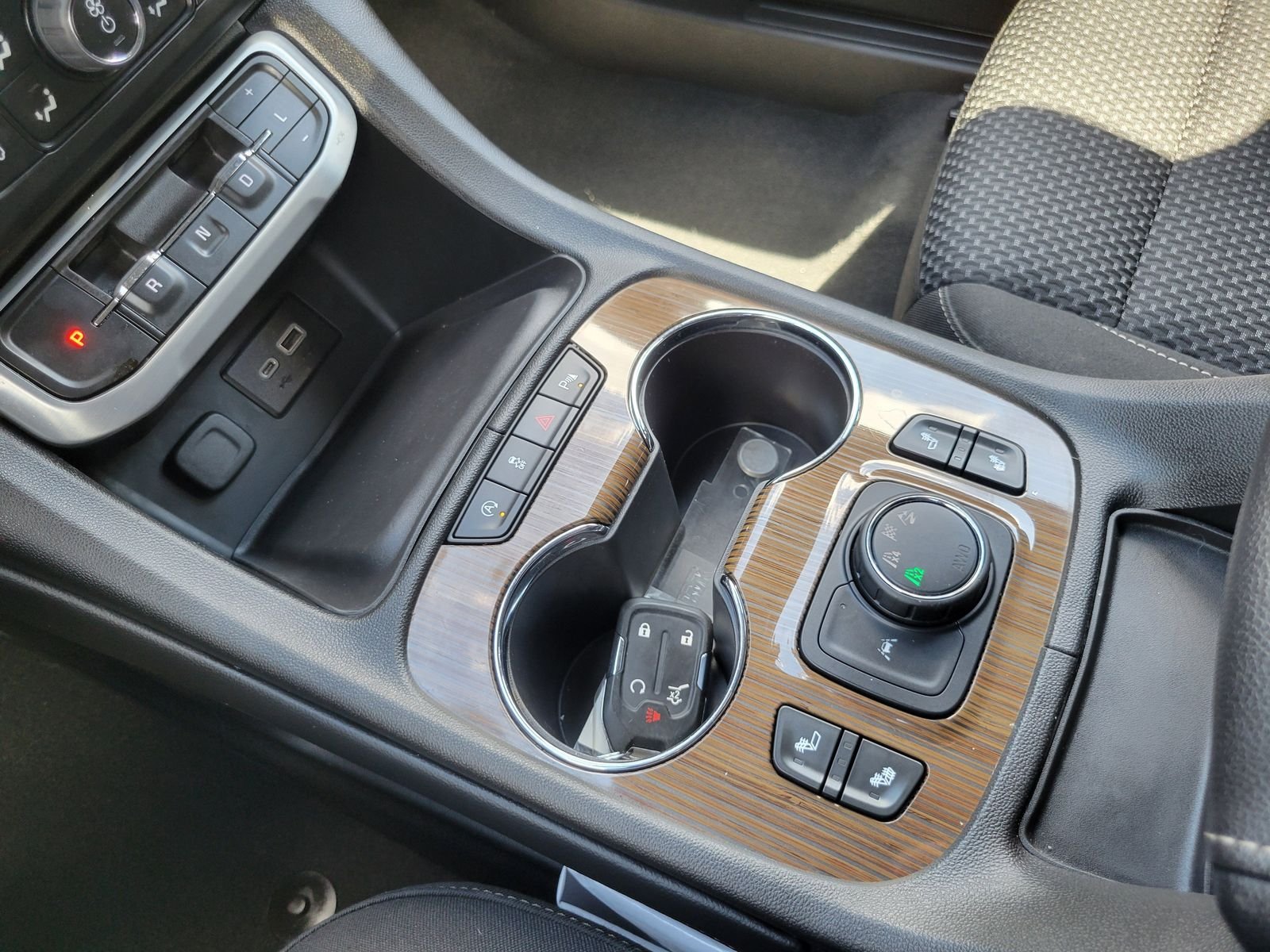 Used 2023 Black GMC SLE image 23