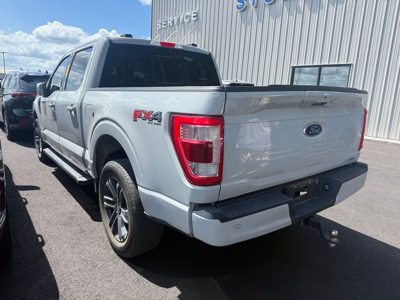 Used 2023 White Ford Lariat image 3