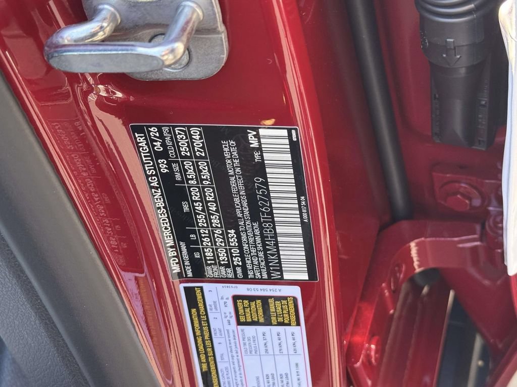 New 2026 MANUFAKTUR Patagonia Red Metallic Mercedes-Benz GLC 300 image 16