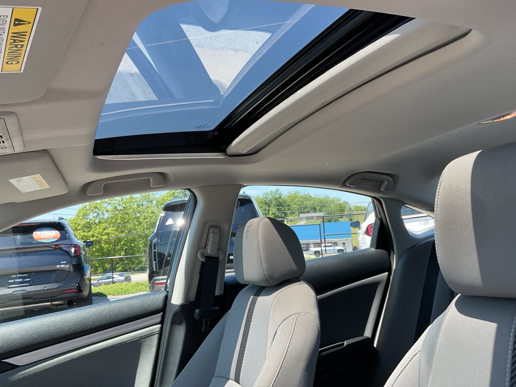 Used 2018 Blue Honda EX image 24