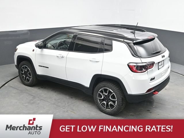 2025 Jeep Compass Trailhawk - Photo 24