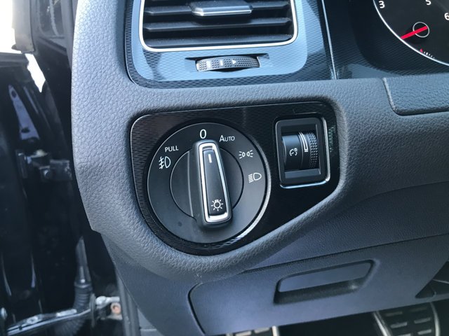 Used 2017 Deep Black Pearl Volkswagen Autobahn image 14