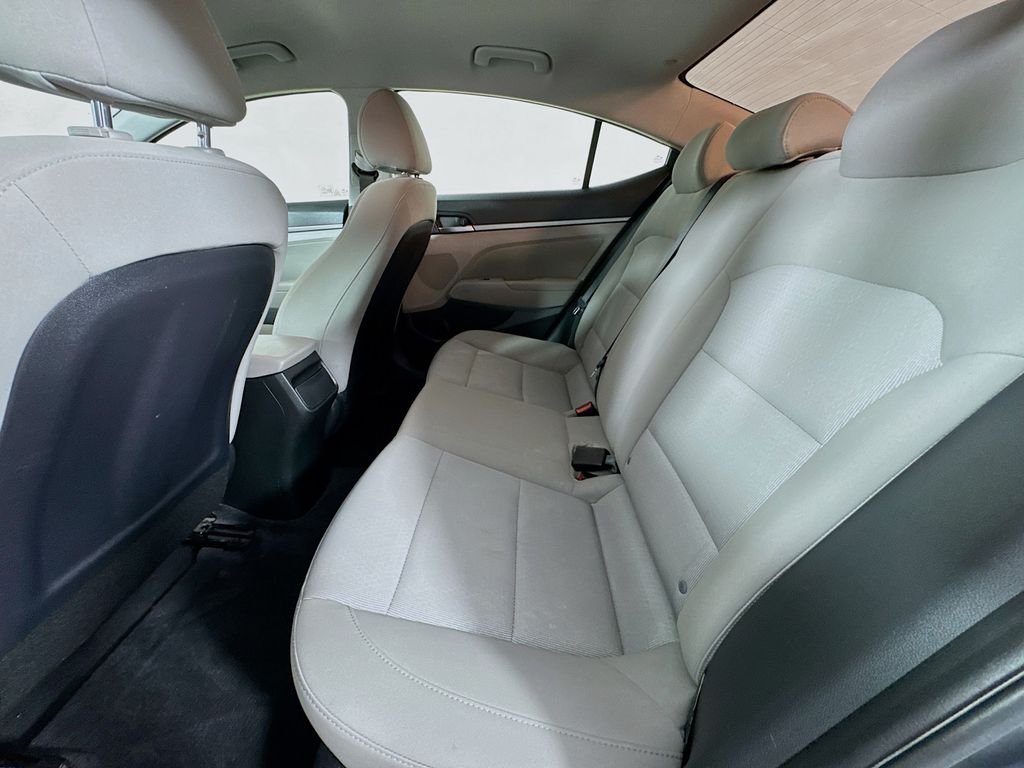 Used 2018 Machine Gray Hyundai SEL image 28