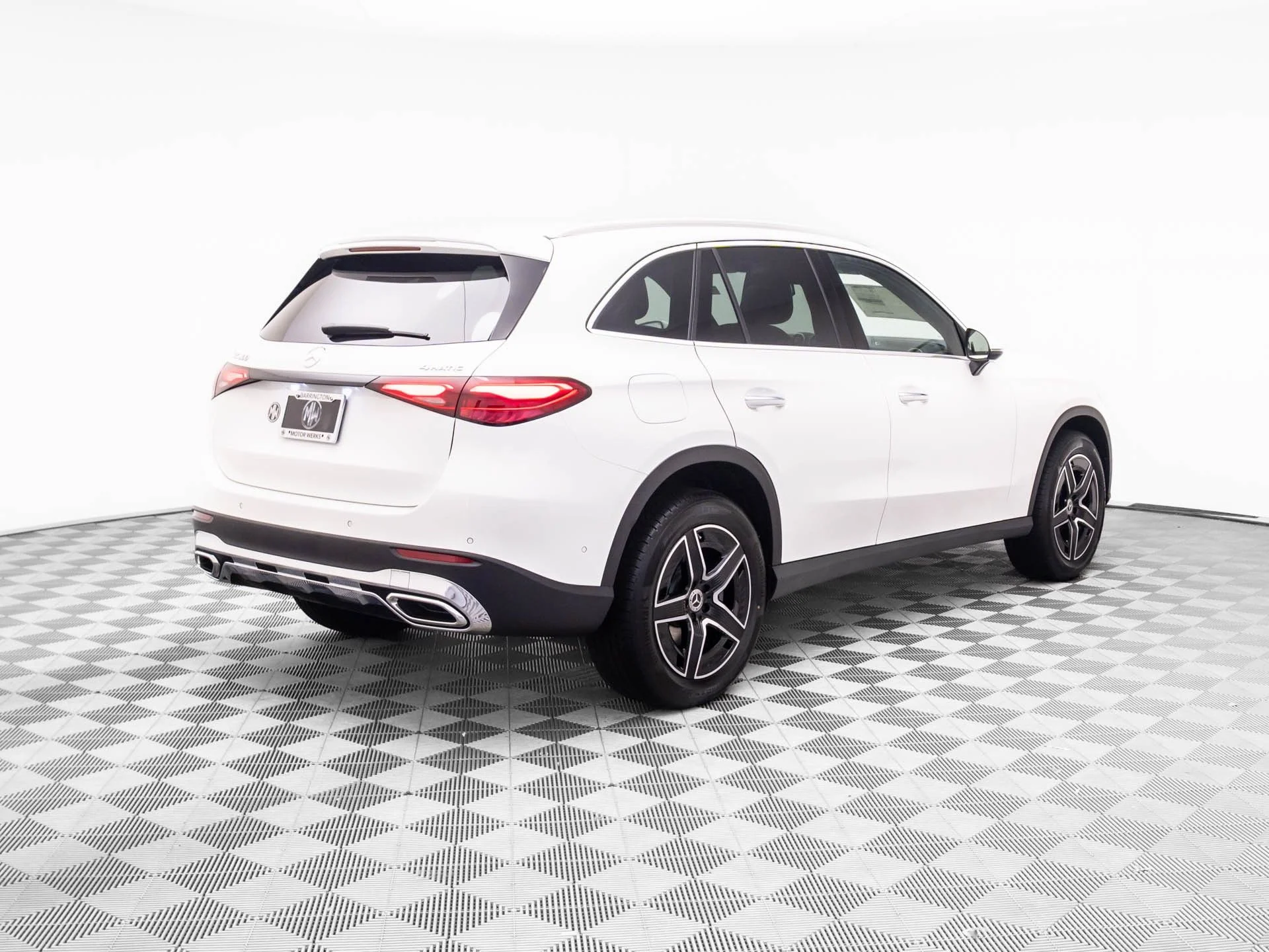 New 2026 White Mercedes-Benz GLC 300 image 5