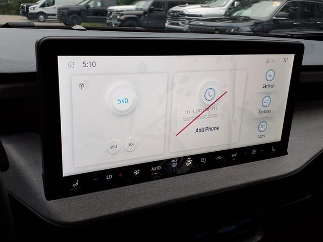 New 2026 Oxford White Ford XLT image 15