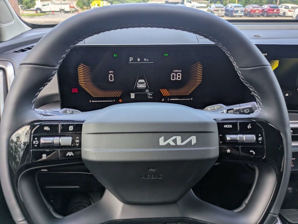 New 2026 Wolf Gray Kia S image 31
