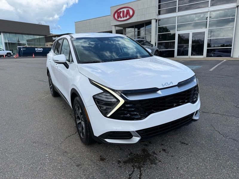 Used 2024 White Kia EX image 4