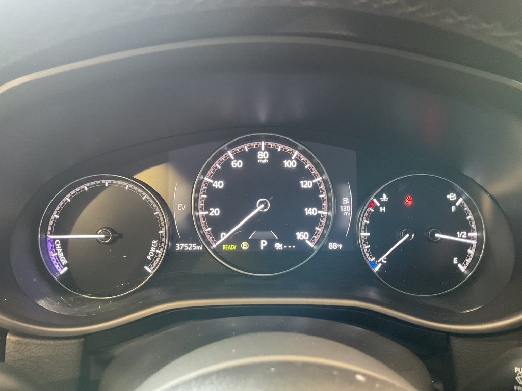 Used 2025 Beige Mazda Premium image 22
