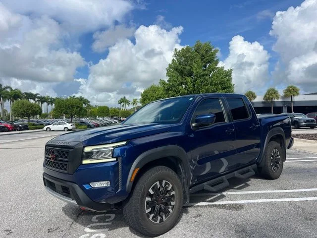 Used 2023 Blue Nissan PRO-4X image 8