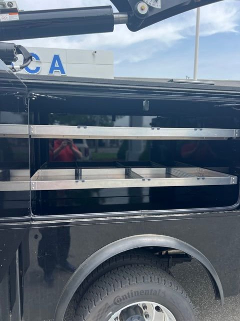 New 2026 Agate Black Metallic Ford F-550® XLT image 19