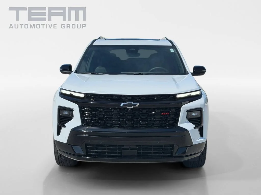 New 2026 Polar White Tricoat Chevrolet RS image 2