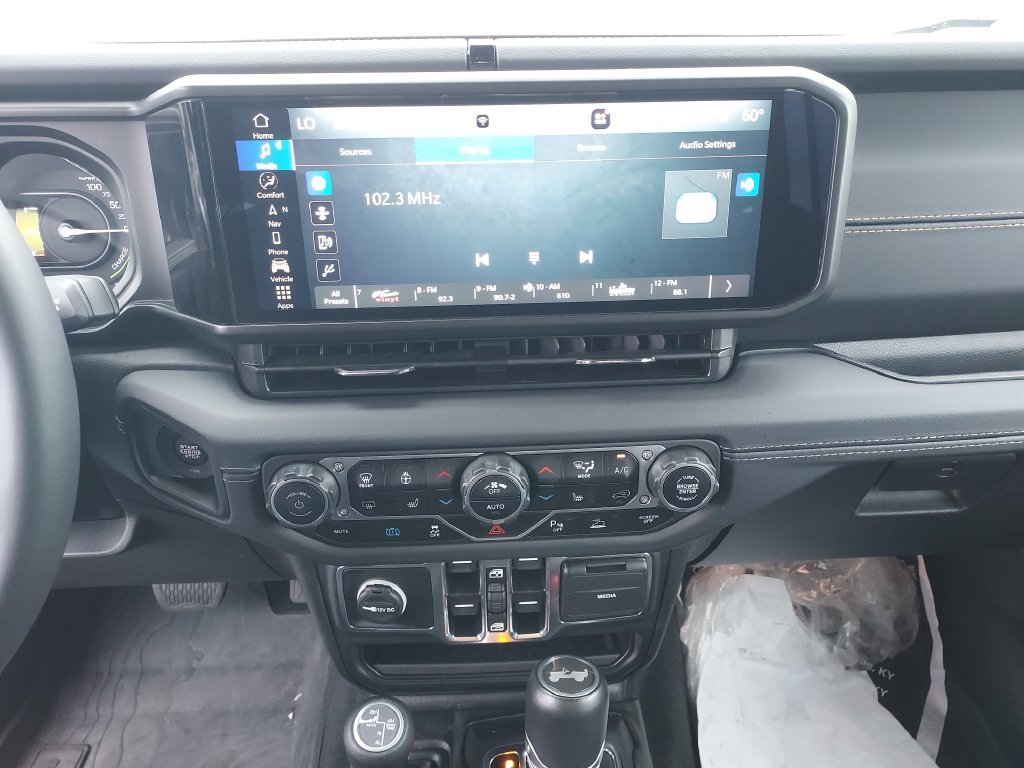 Used 2024 Gray Jeep Sahara 4xe image 21