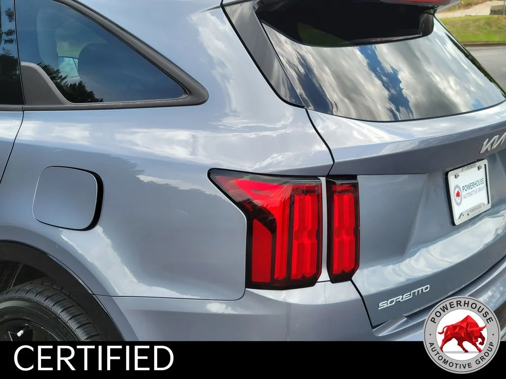 Used 2023 Silver Kia SX image 12