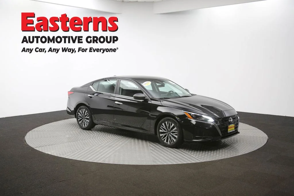 Used 2024 Black Nissan 2.5 SV image 45