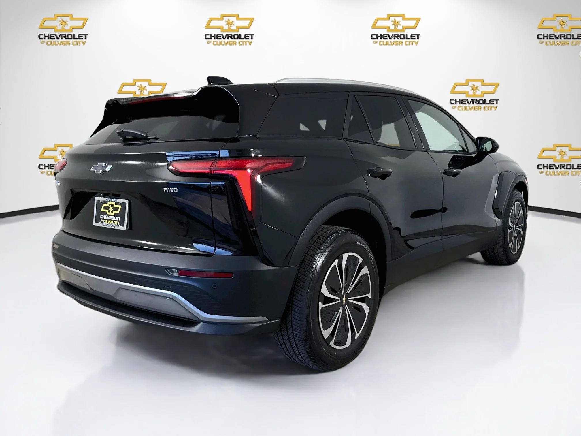 Used 2025 Black Chevrolet LT image 8
