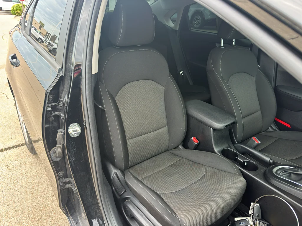 Used 2024 Aurora Black Kia LX image 19