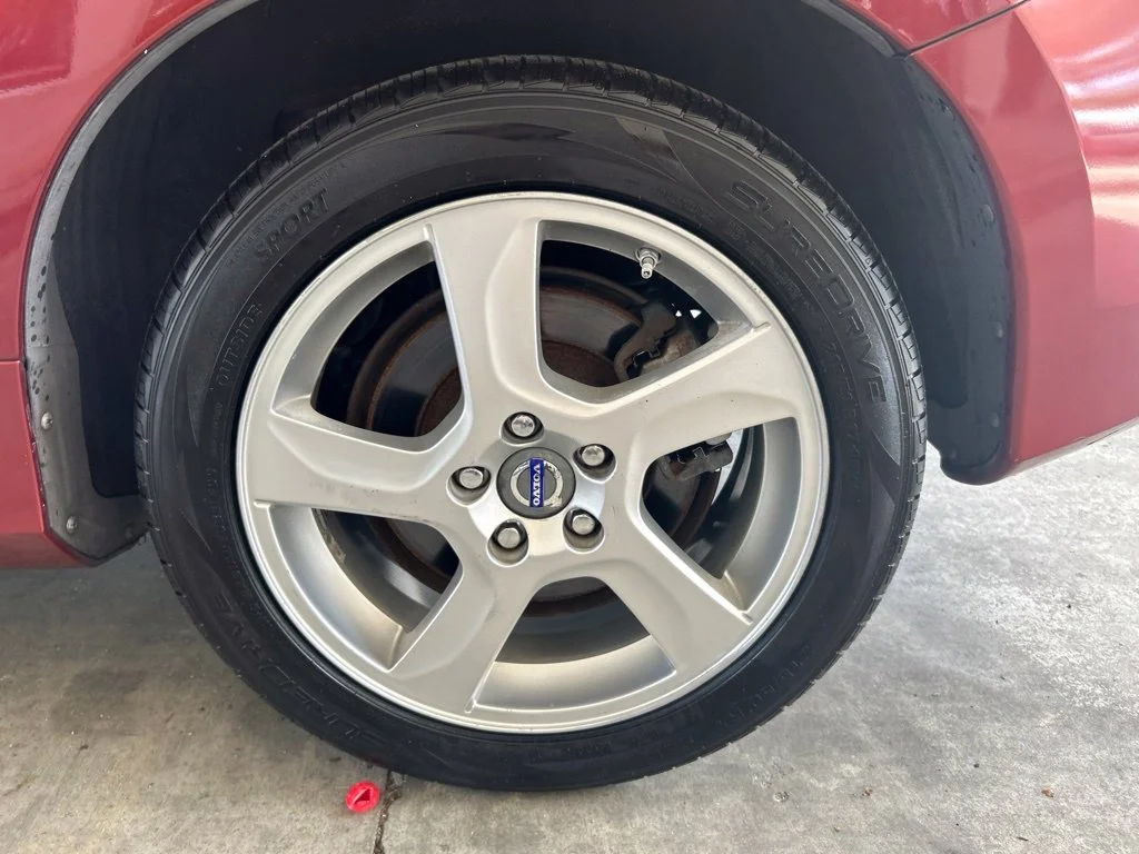 Used 2013  Volvo  image 13