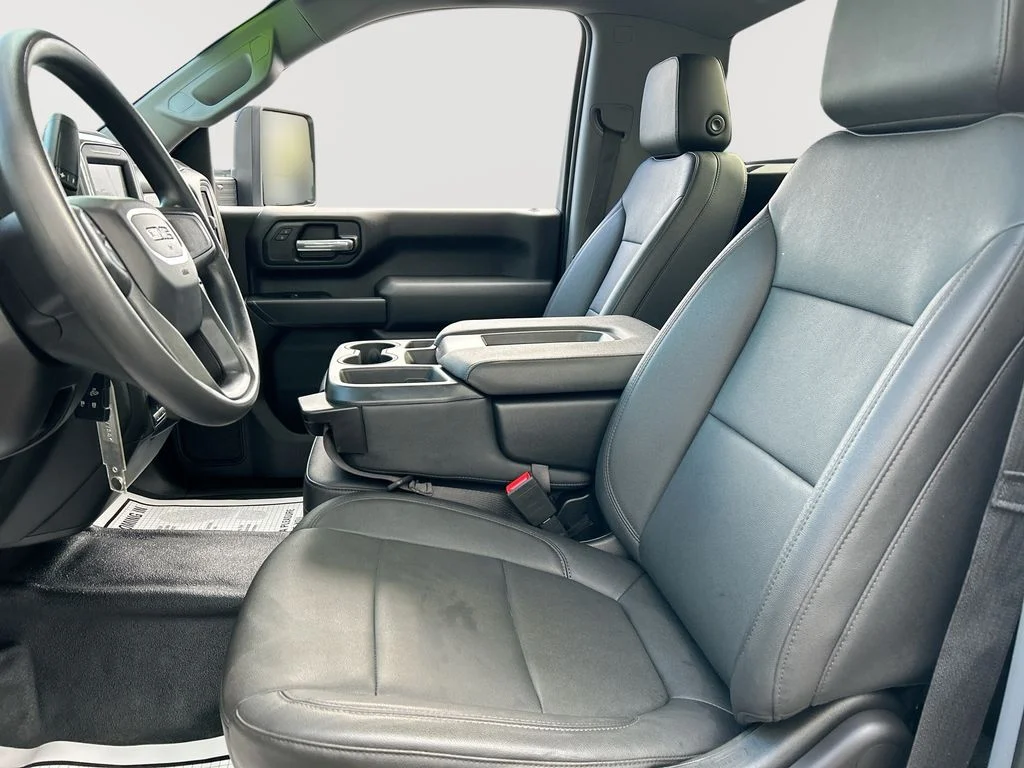 Used 2023 White GMC Pro image 22